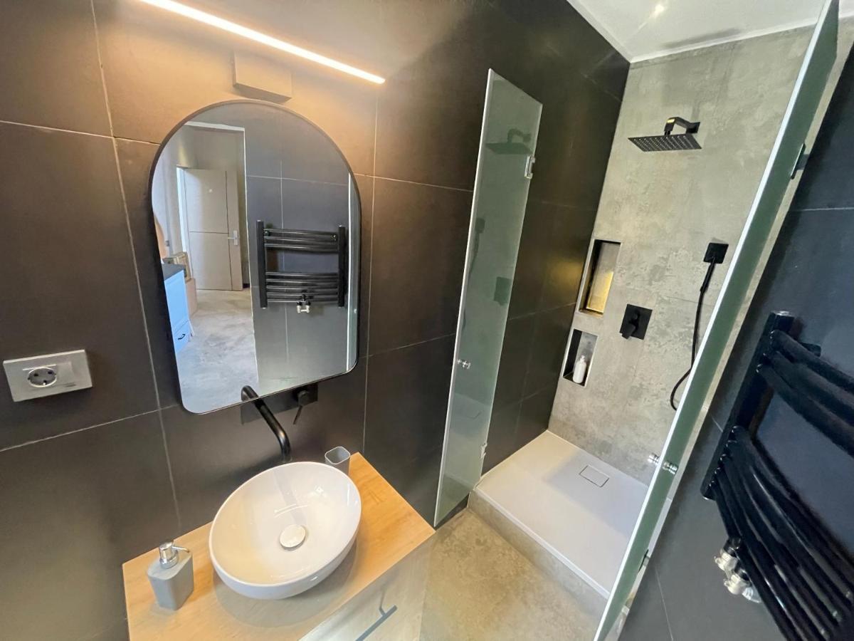 Engels Apartment Клуж-Напока Екстериор снимка